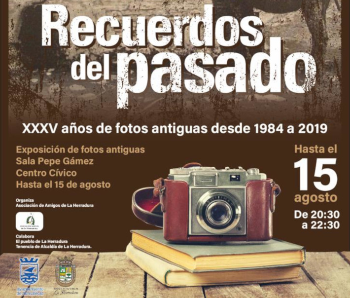 El Centro Cvico de La Herradura acoge la exposicin fotos antiguas Recuerdos del pasado